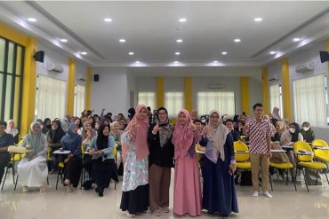 Kegiatan Workshop Aplikasi Sistem Blok dan Problem Based Learning